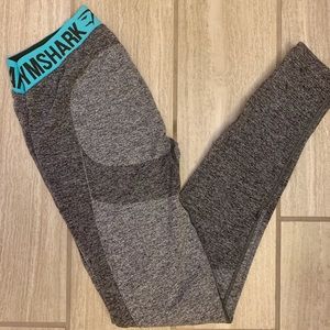 Gym shark gray/charcoal leggings